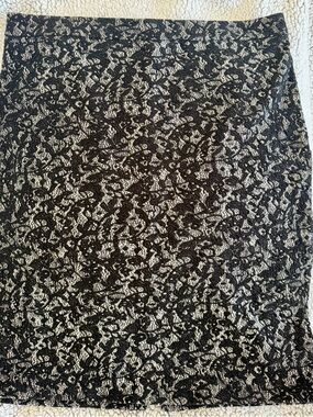 Michael Kors Black and Cream Lace Pencil Skirt